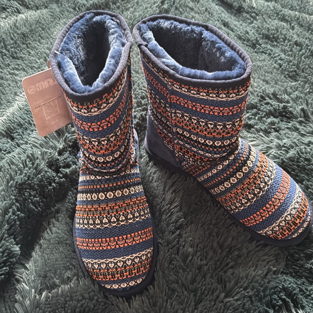 🔥🔥Lamo Juarez women’s boots 🔥🔥✨✨✨✨Host Pick ✨✨